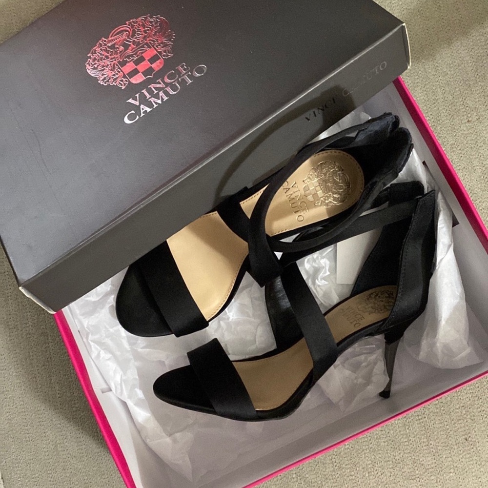 Vince heels size 5.5